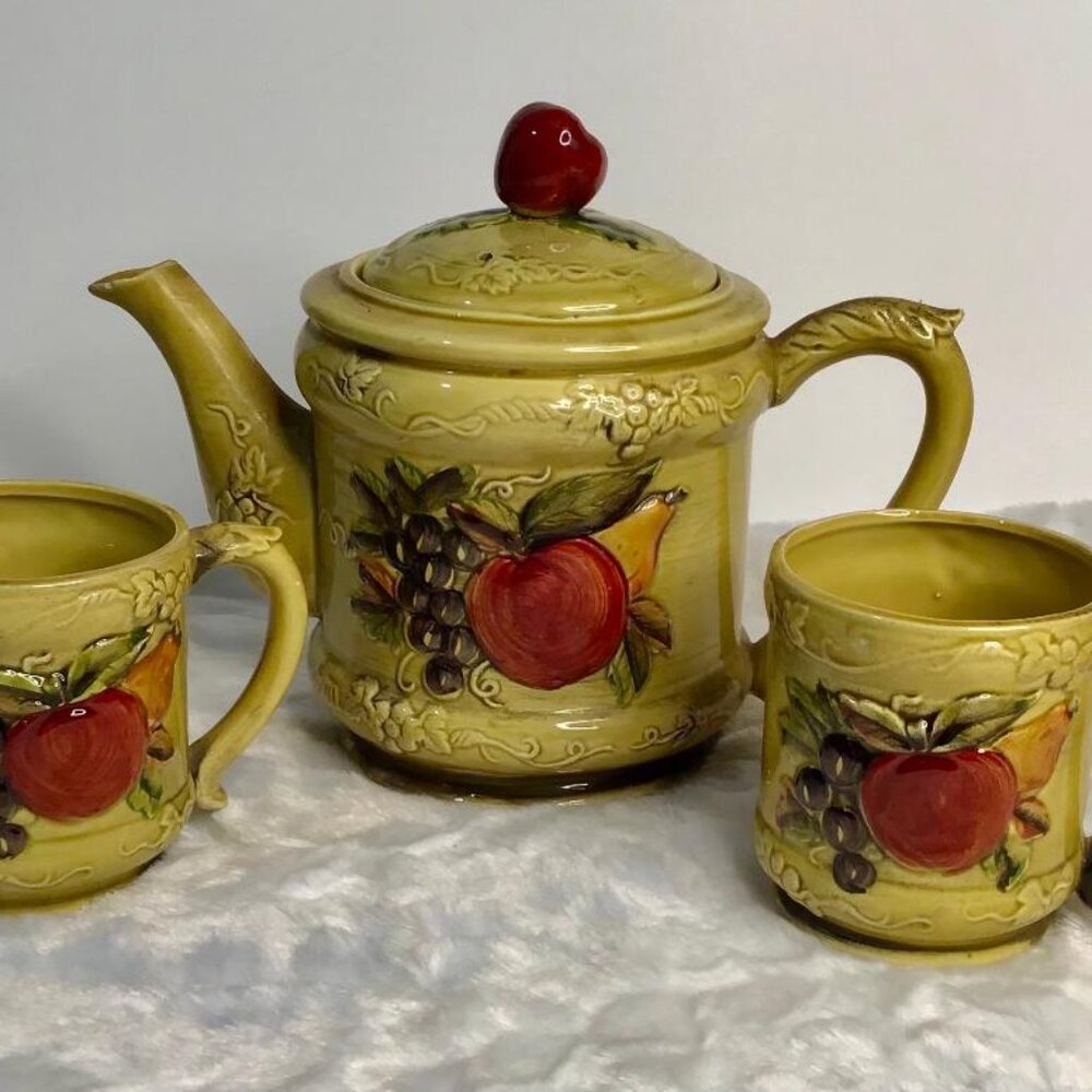 Vintage Porcelain Gold Floral Print TEAPOT with‎ Two Teacups + Canister